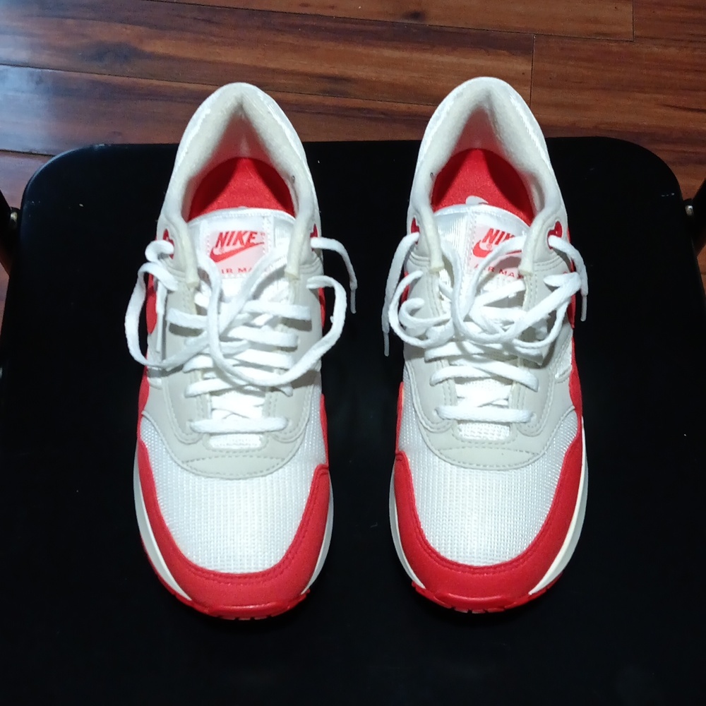RED NIKE AIR MAX 1 OG BIG BUBBLE